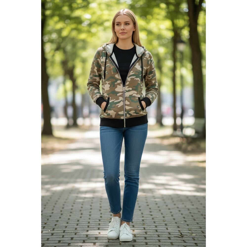 Heart Hips Camo Zip Up Hoodie Jacket Sweater L Camouflage Casual Ribbed - Picture 3 of 9